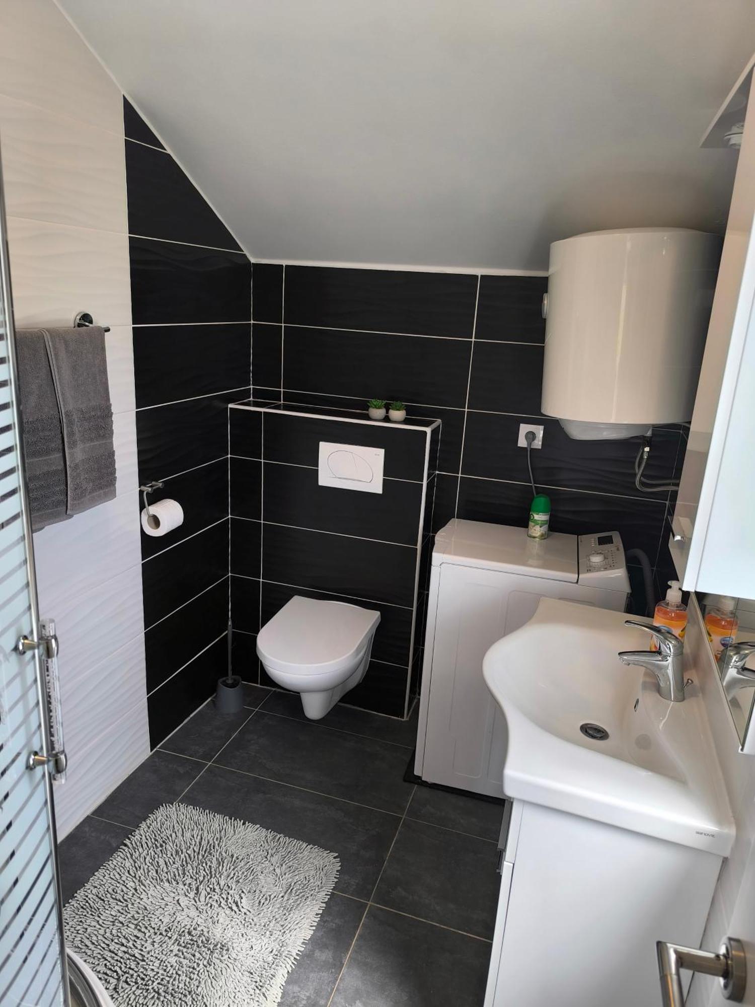 Apartmani Jadranka Vodice Ruang foto