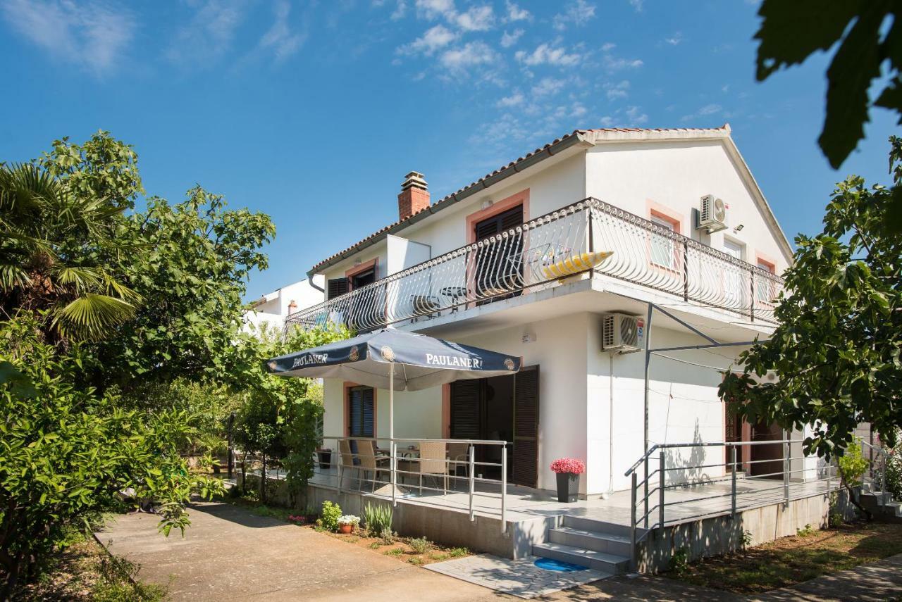 Apartmani Jadranka Vodice Bagian luar foto